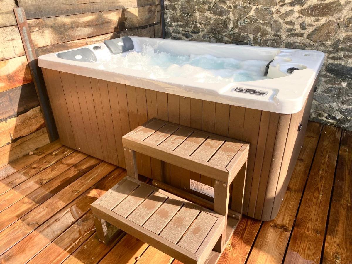 Le Spa De L'Abbaye Saint-Junien Bagian luar foto